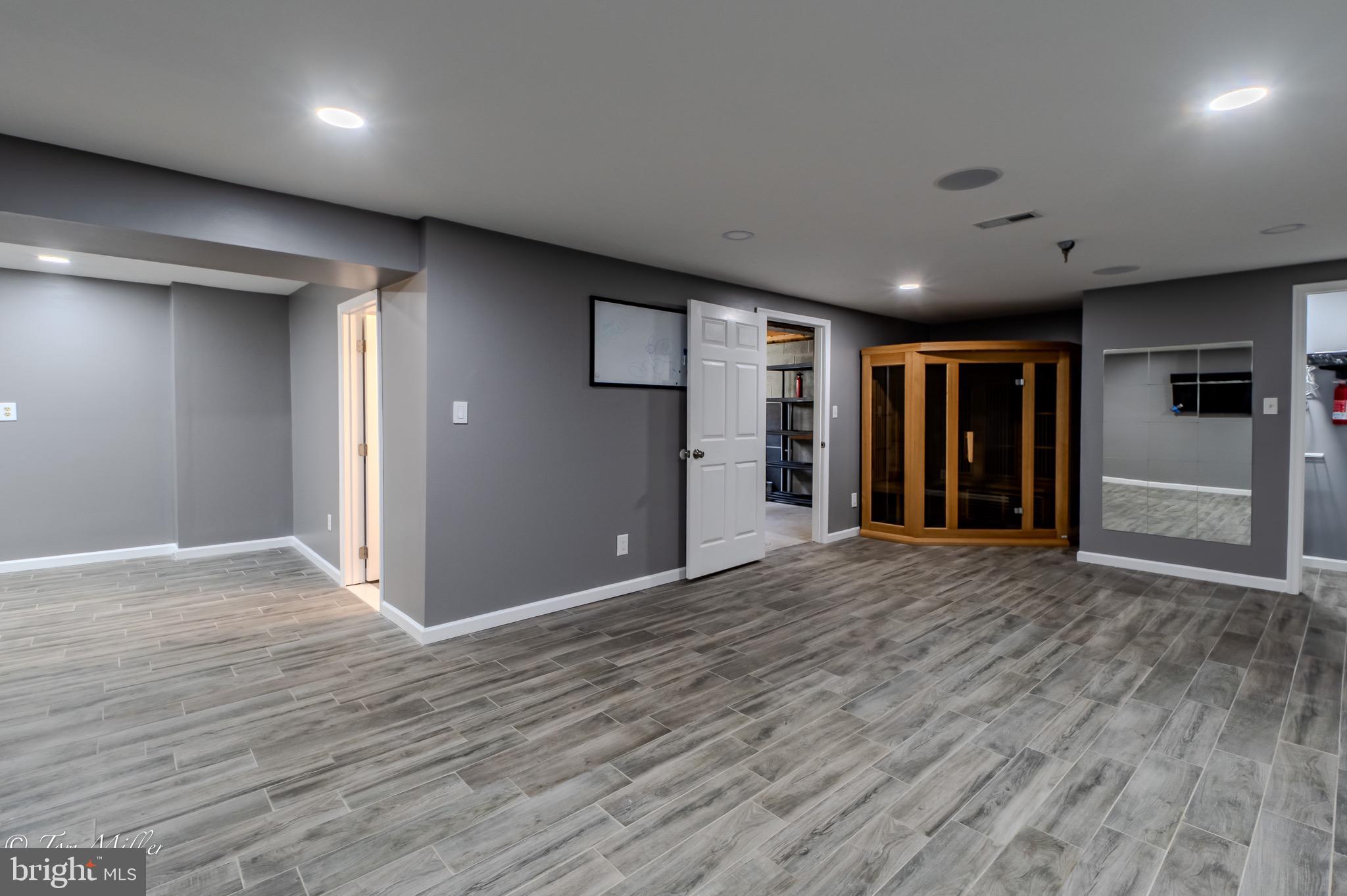 OAKHURST - Residential