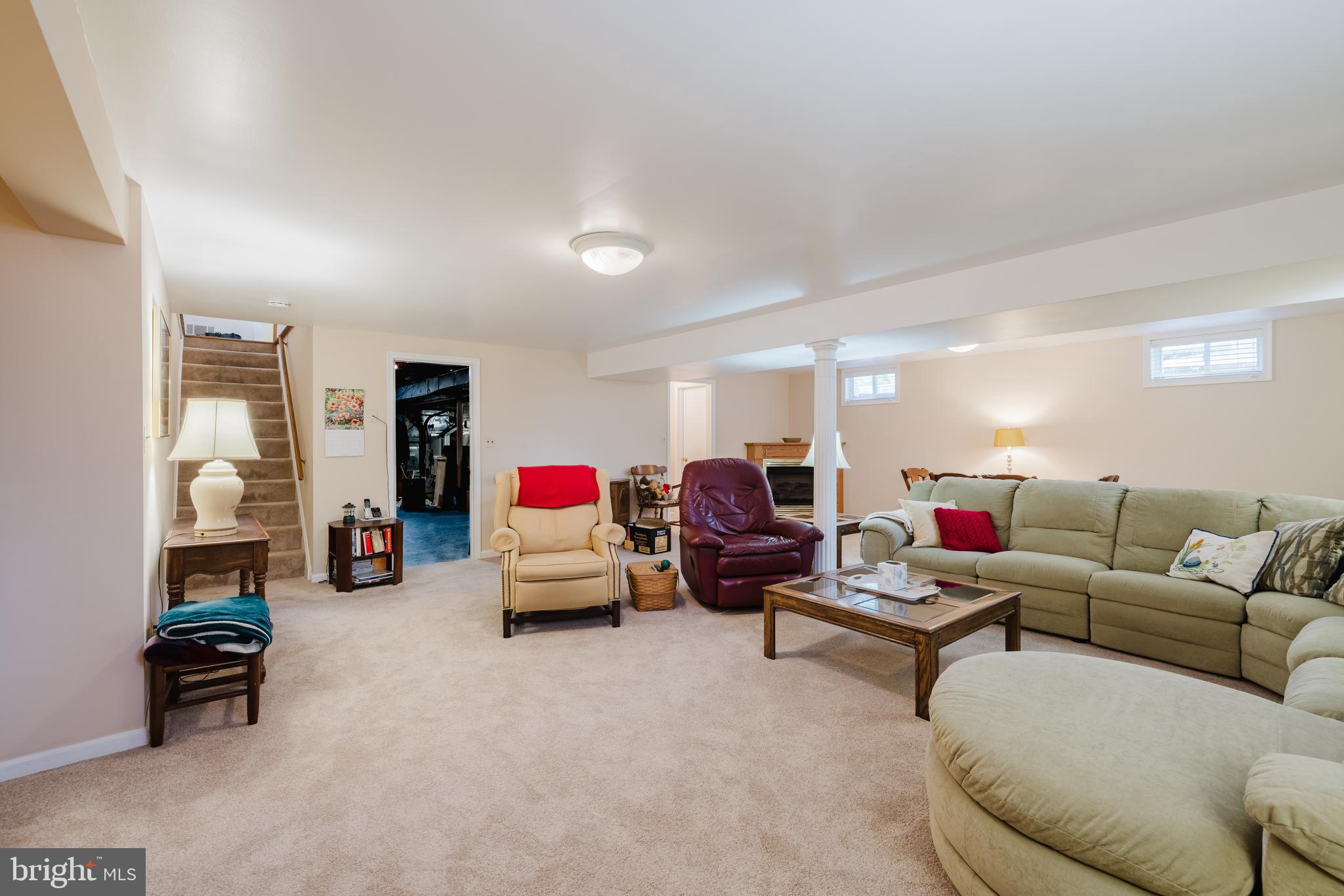 VILLAGE GREEN - Residential