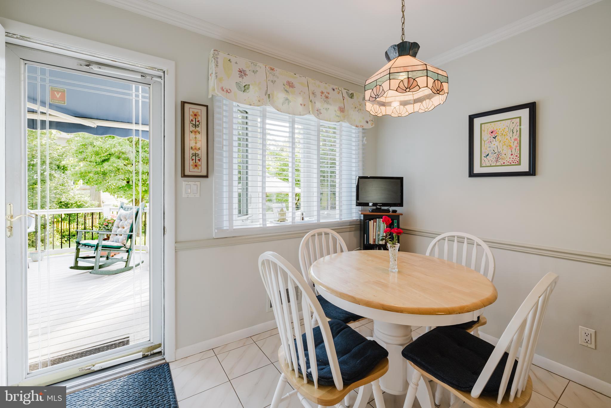 VILLAGE GREEN - Residential