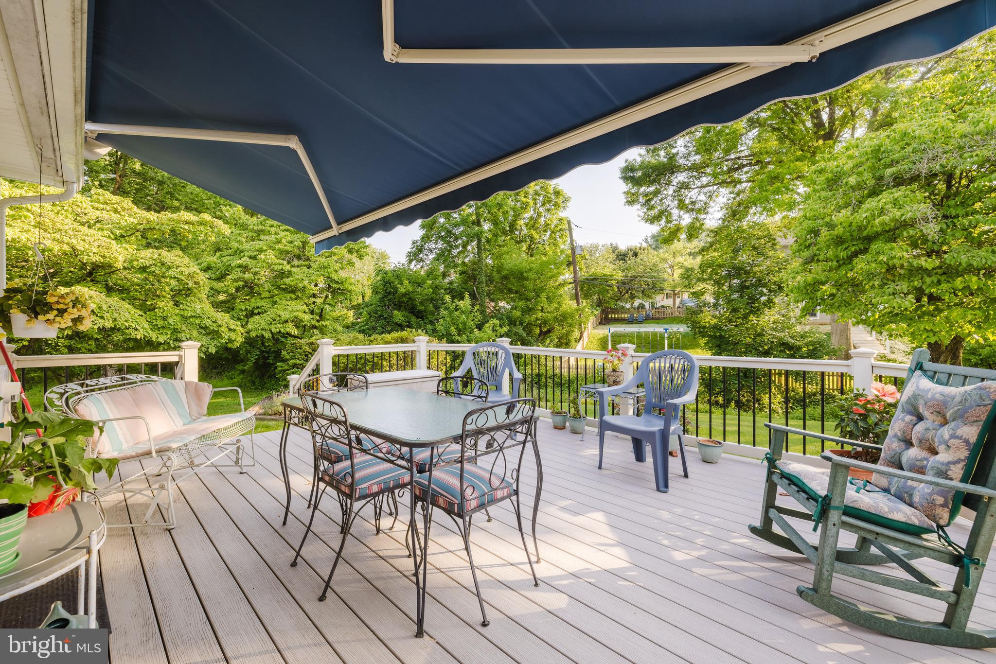 VILLAGE GREEN - Residential