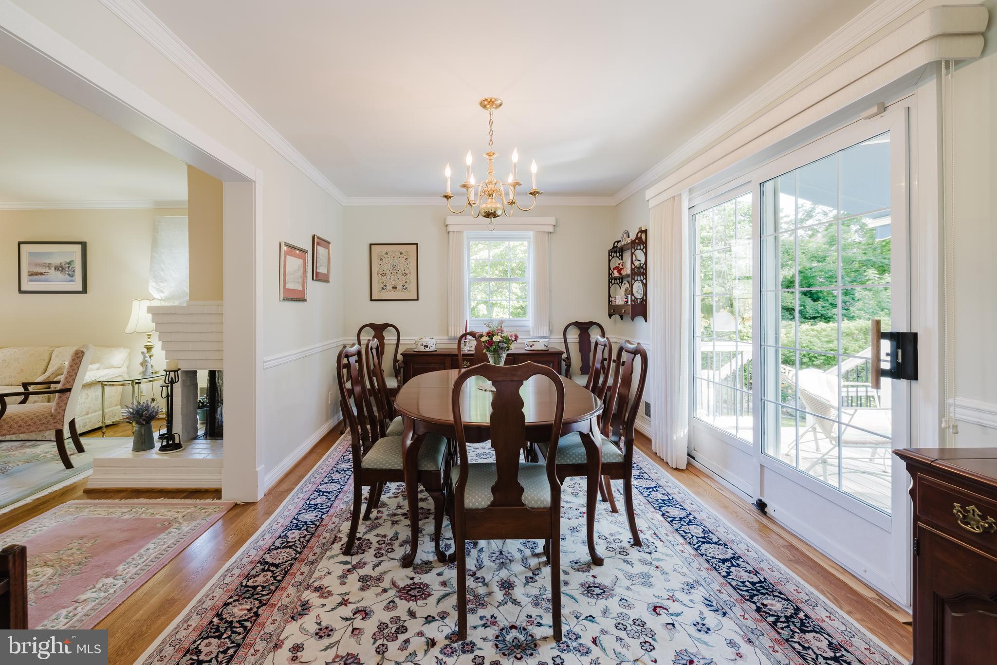 VILLAGE GREEN - Residential