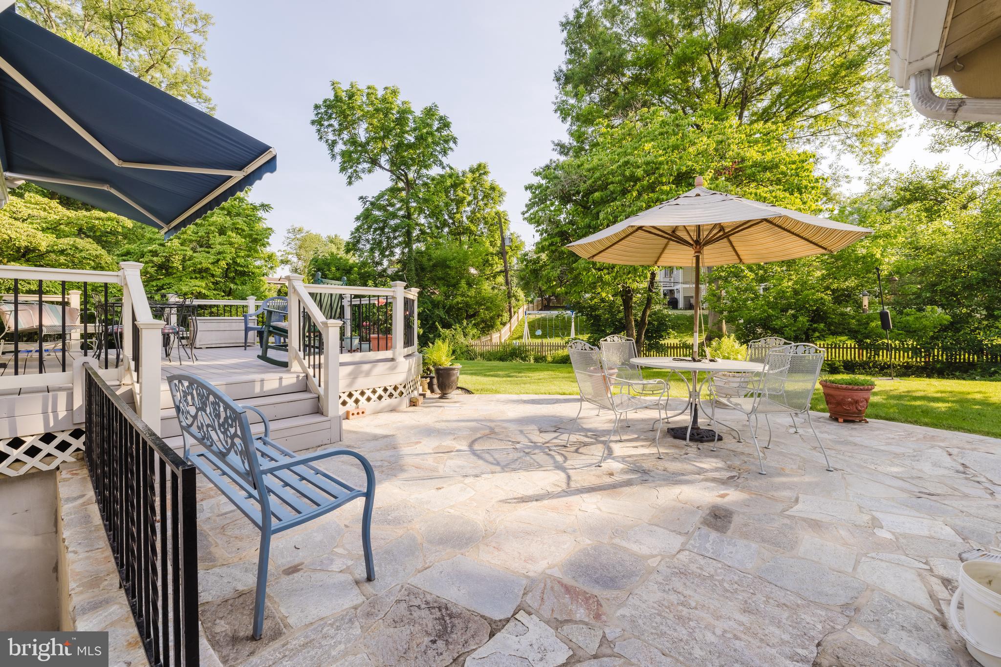 VILLAGE GREEN - Residential