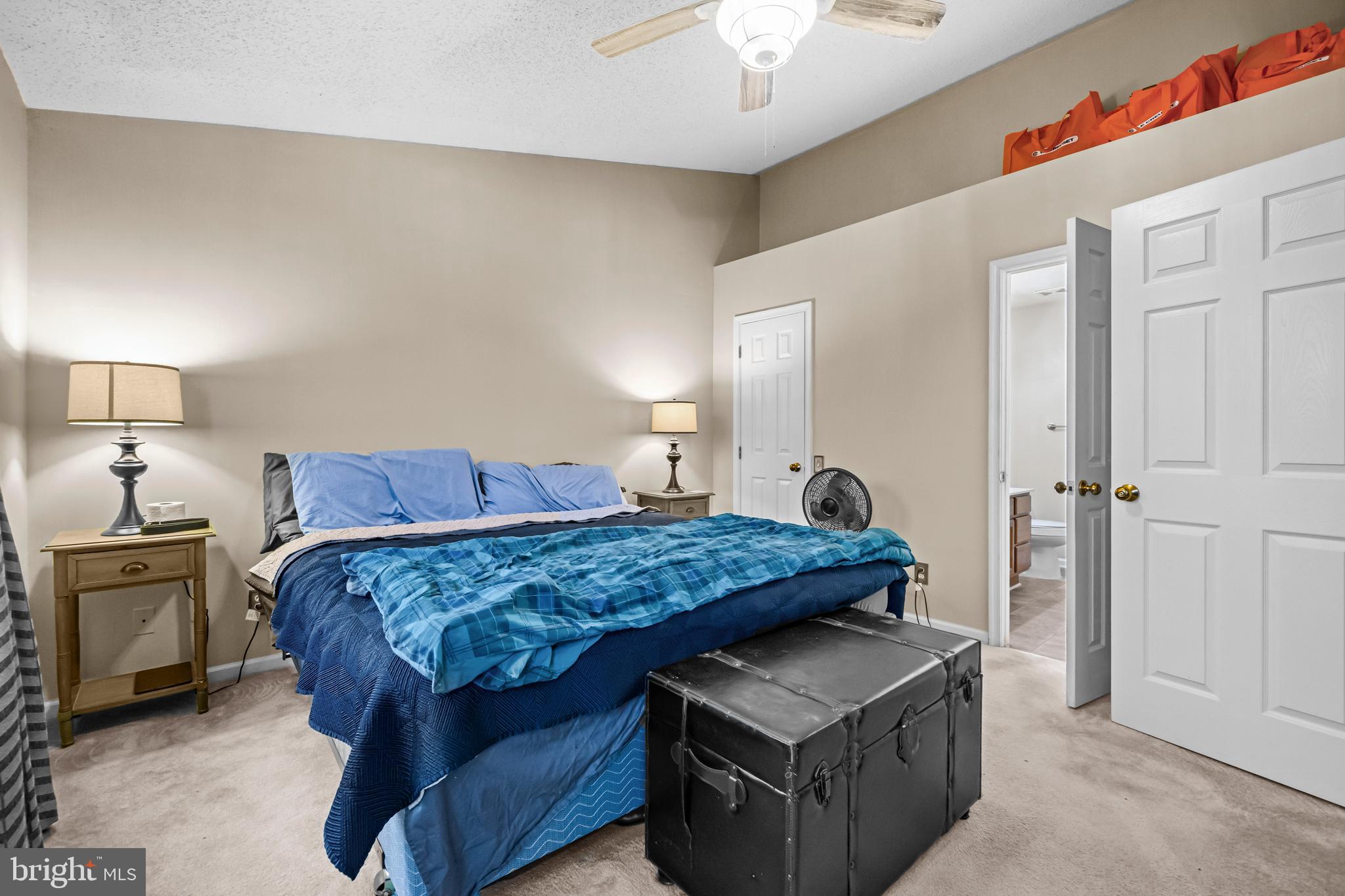 BULL RUN CONDO - Residential