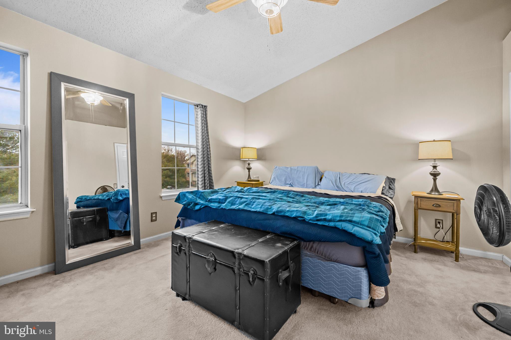 BULL RUN CONDO - Residential