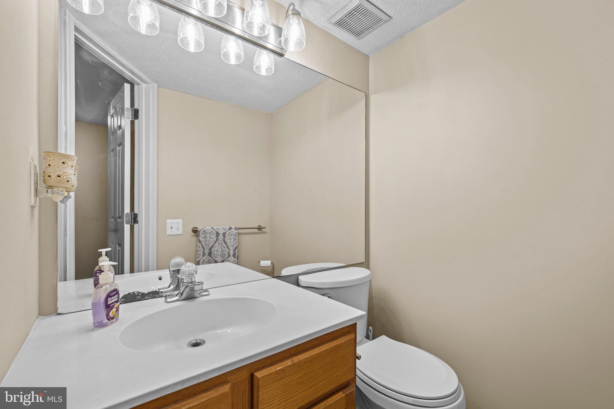 BULL RUN CONDO - Residential