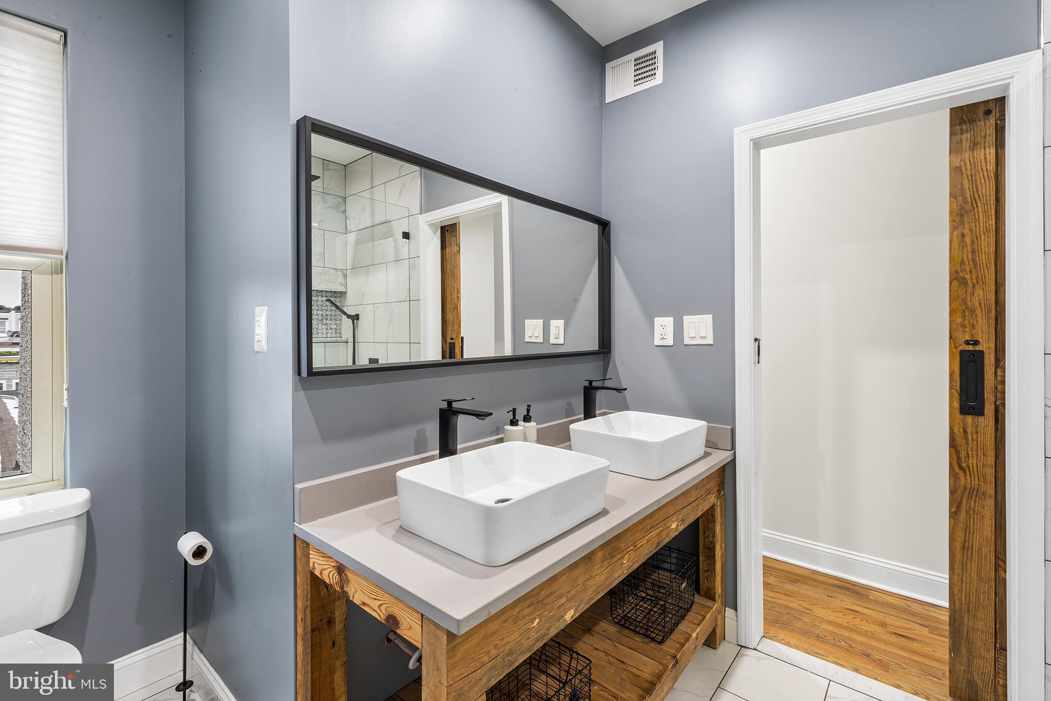 STRAWBERRY MANSION - Residential