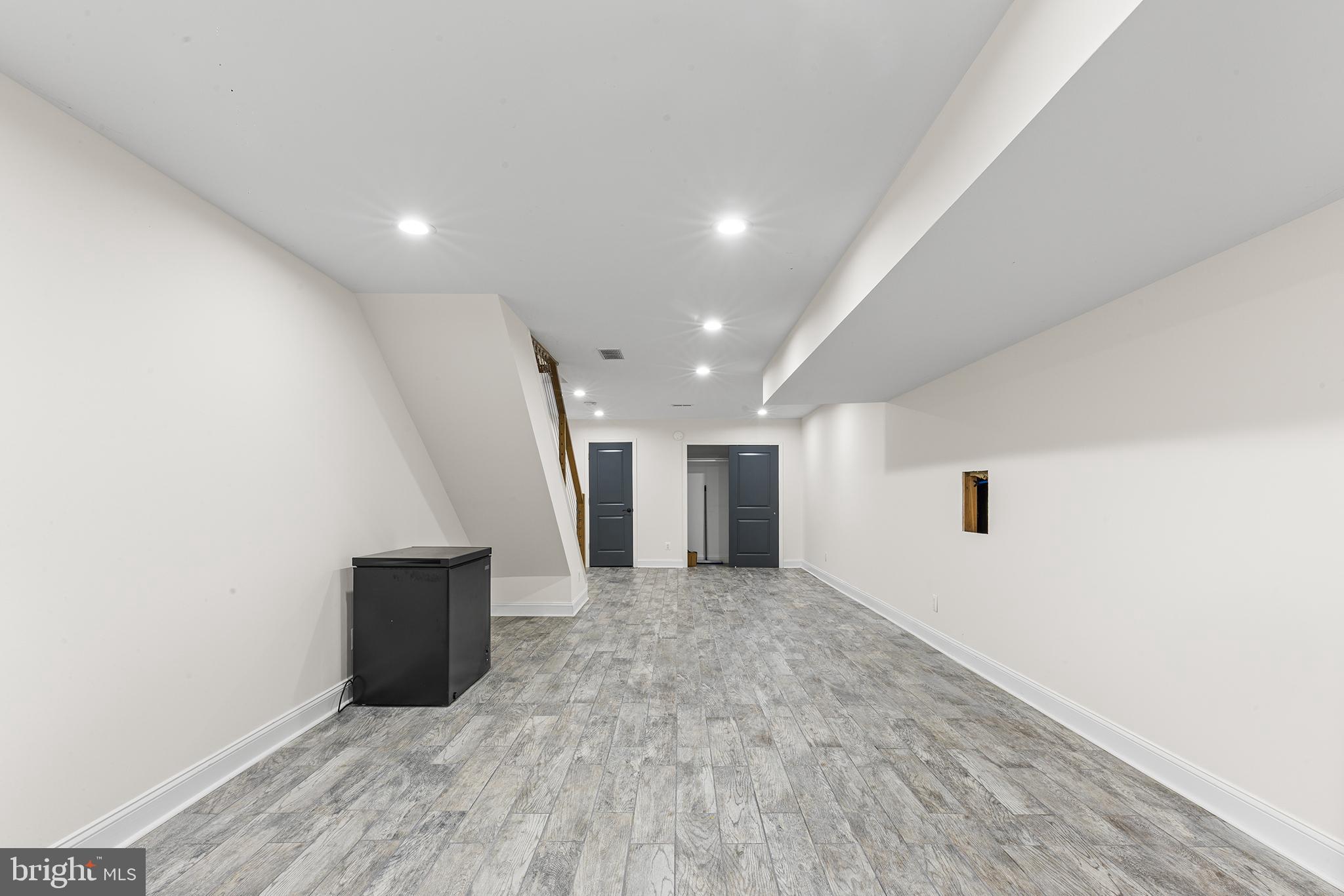 STRAWBERRY MANSION - Residential