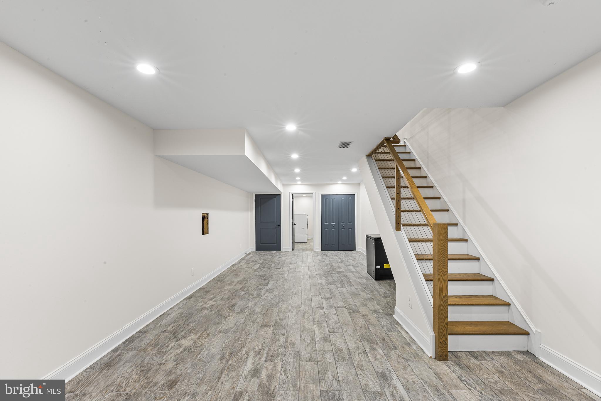 STRAWBERRY MANSION - Residential