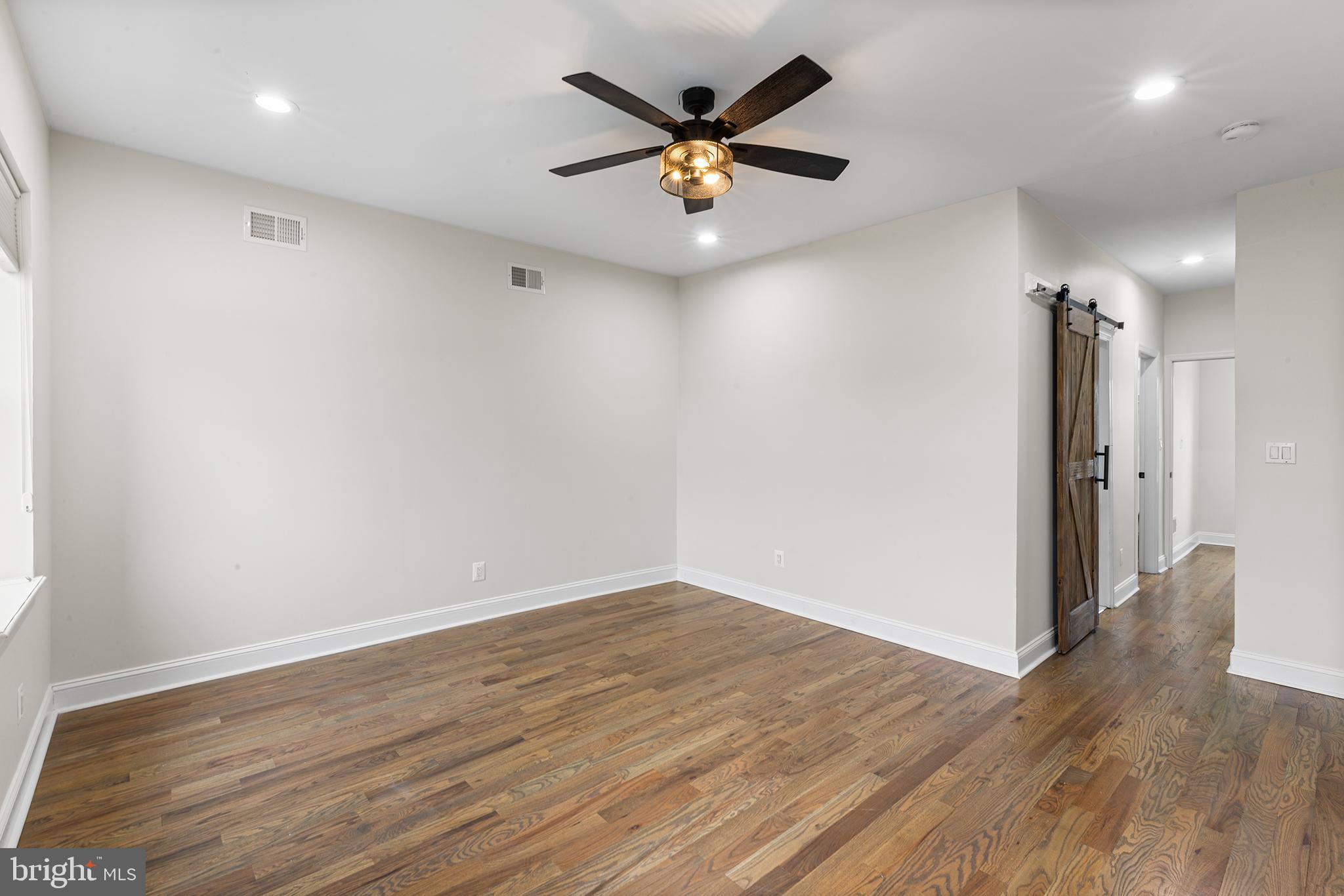 STRAWBERRY MANSION - Residential