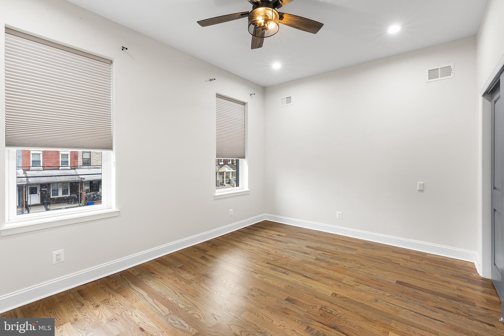 STRAWBERRY MANSION - Residential