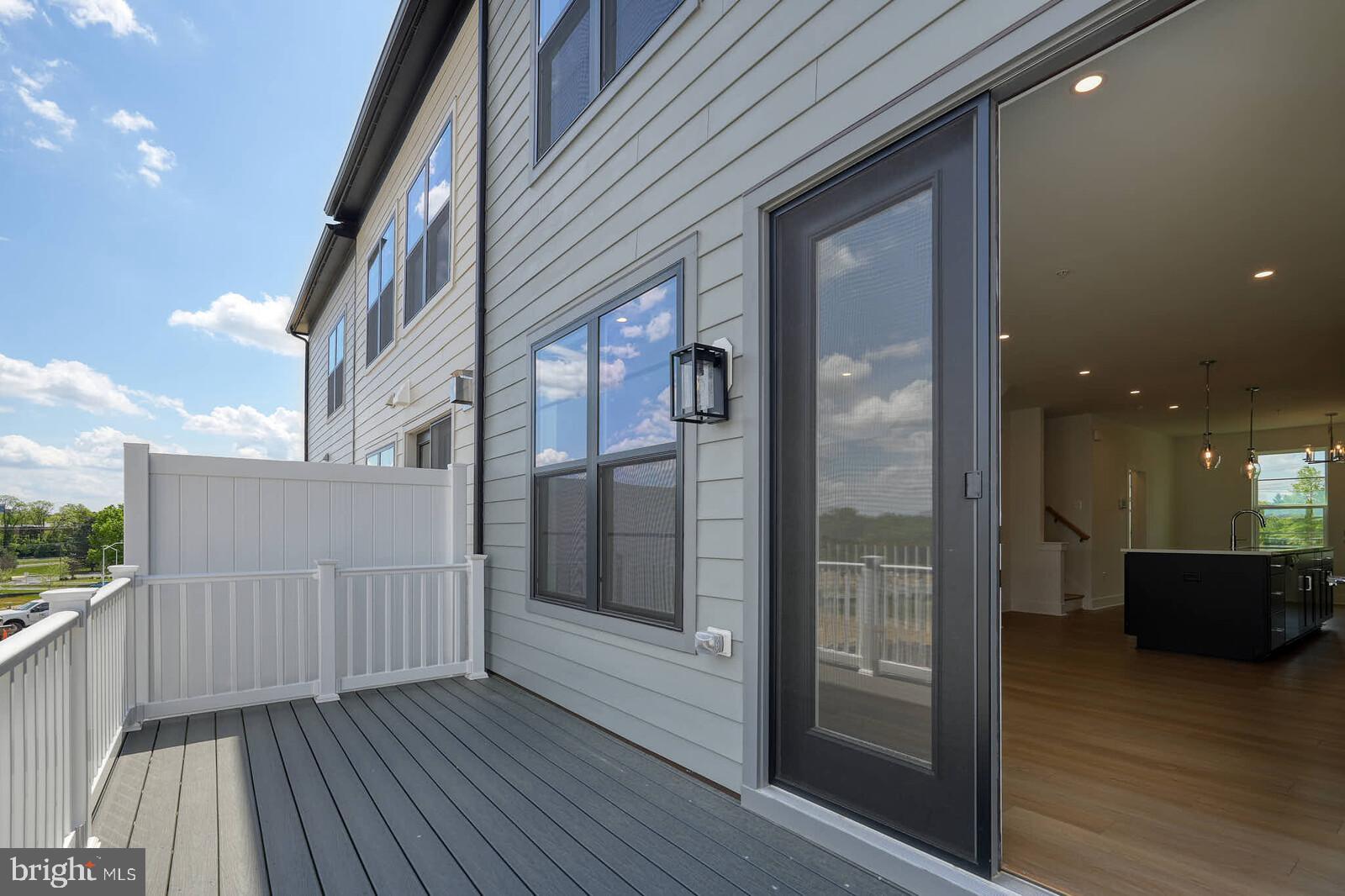 THE GROVE - Residential Lease