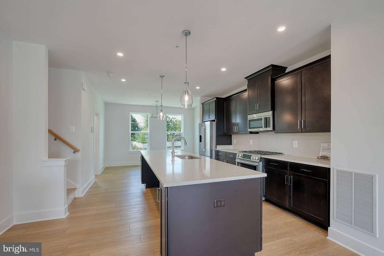 THE GROVE - Residential Lease