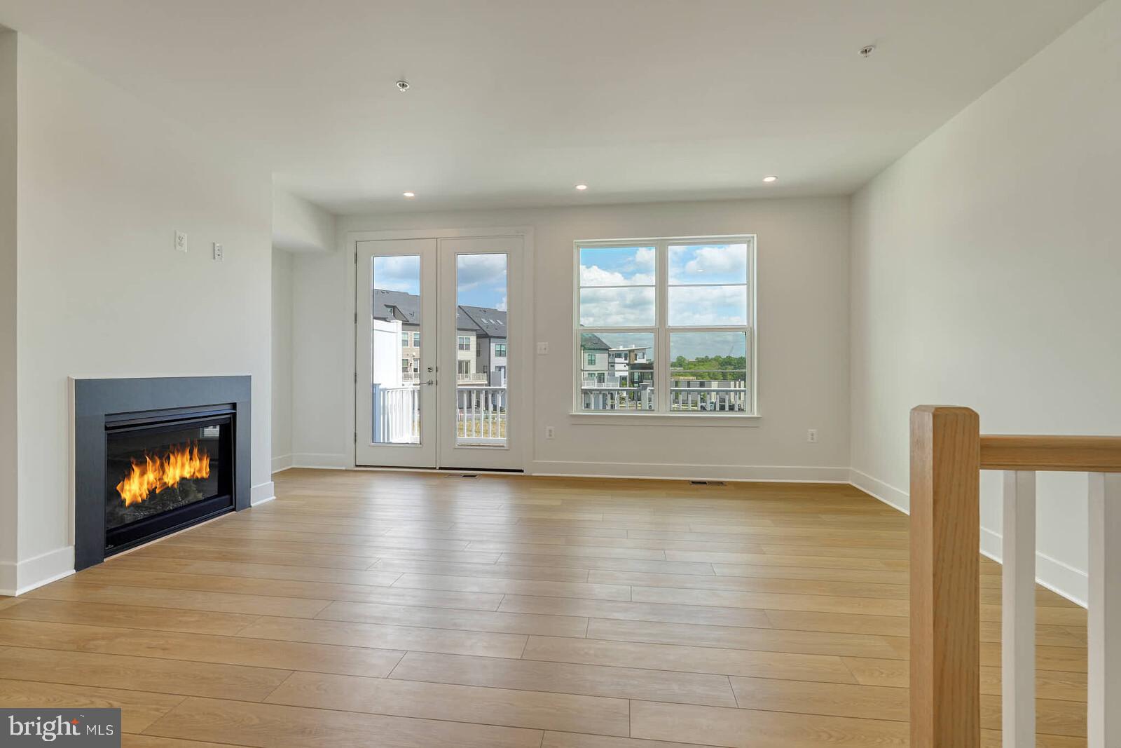 THE GROVE - Residential Lease