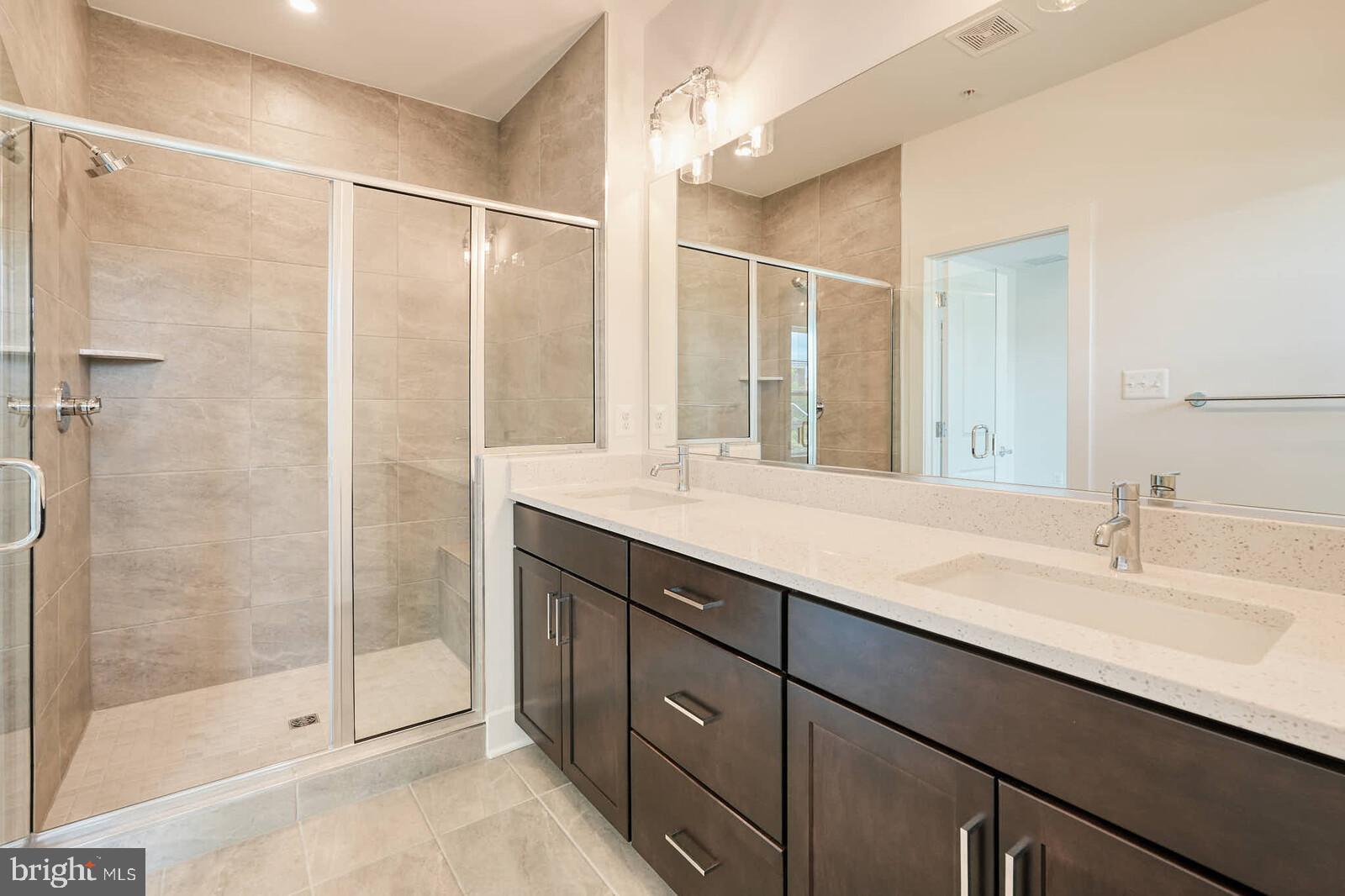 THE GROVE - Residential Lease