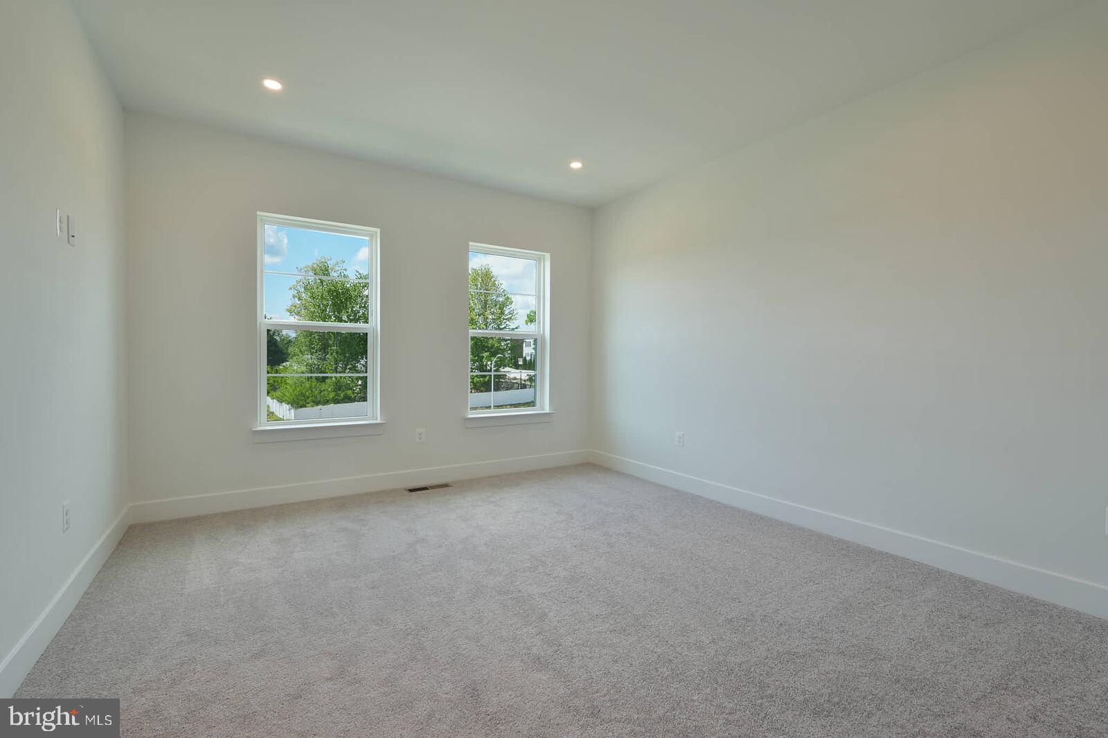 THE GROVE - Residential Lease