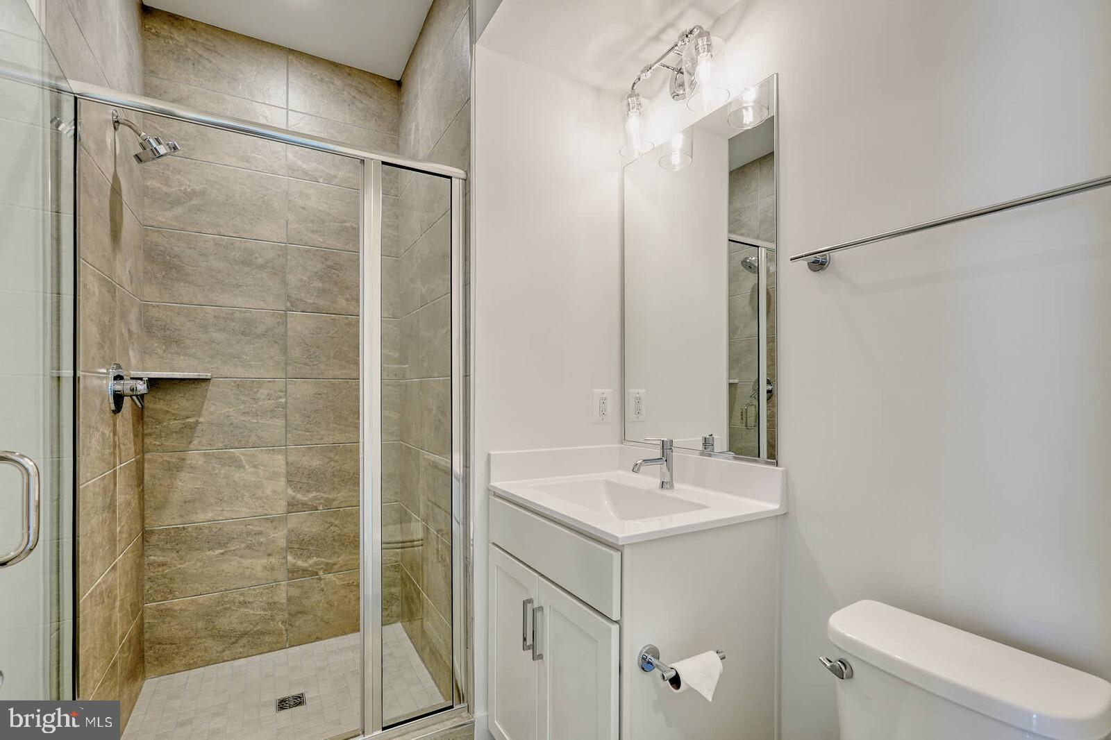 THE GROVE - Residential Lease