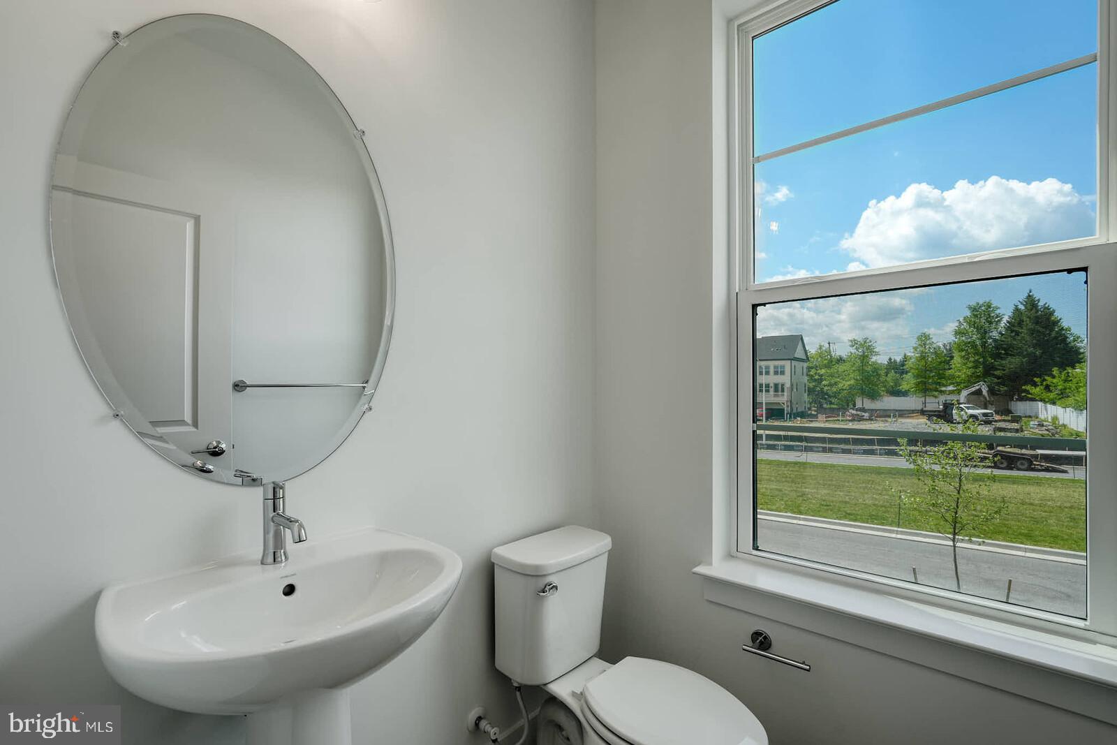 THE GROVE - Residential Lease