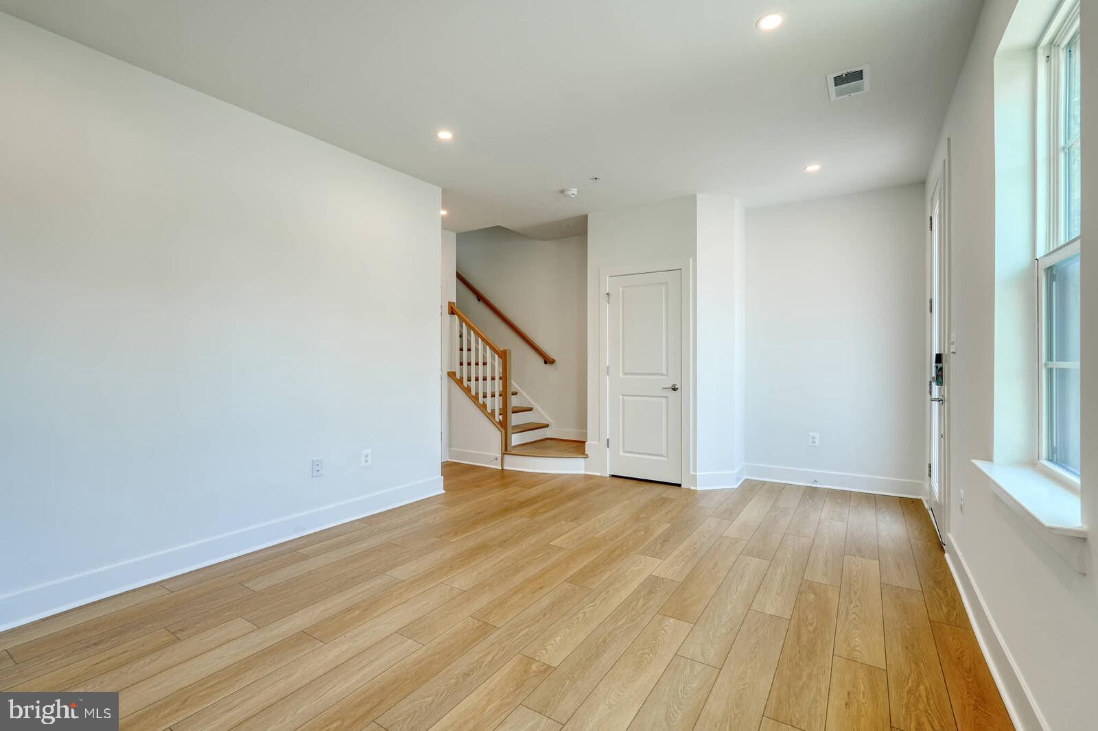 THE GROVE - Residential Lease