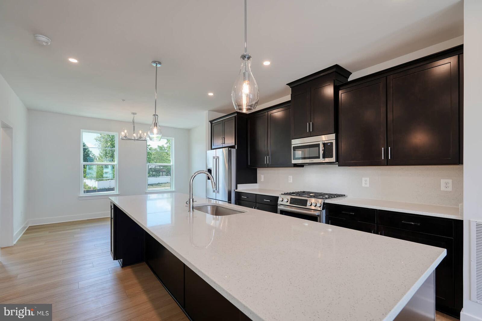 THE GROVE - Residential Lease