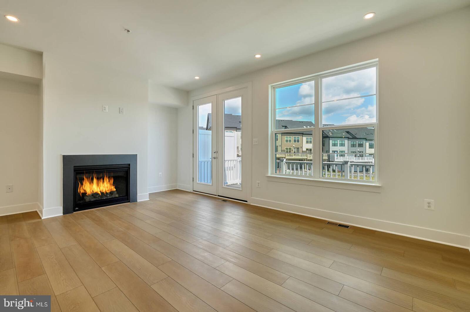 THE GROVE - Residential Lease