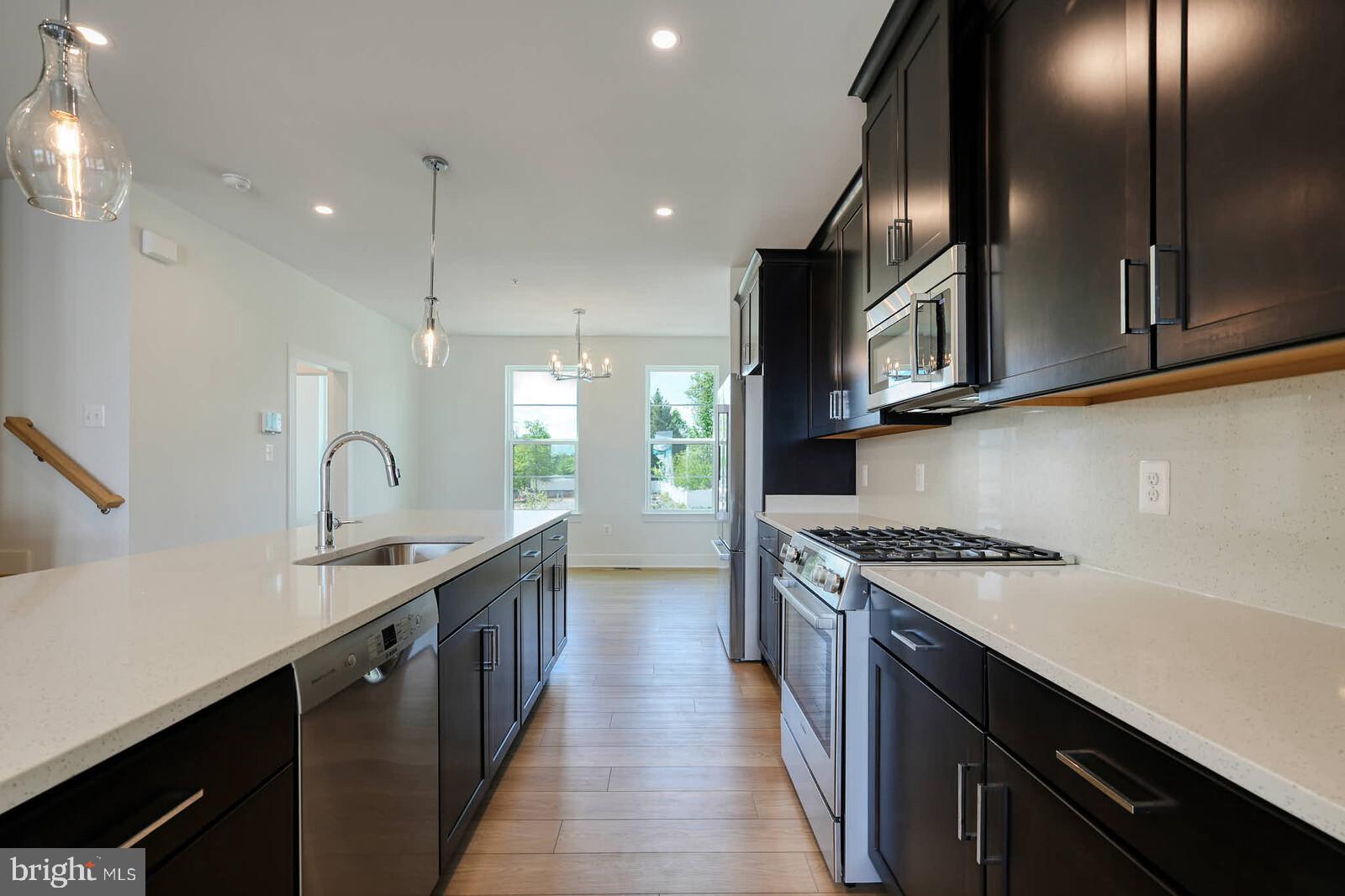 THE GROVE - Residential Lease