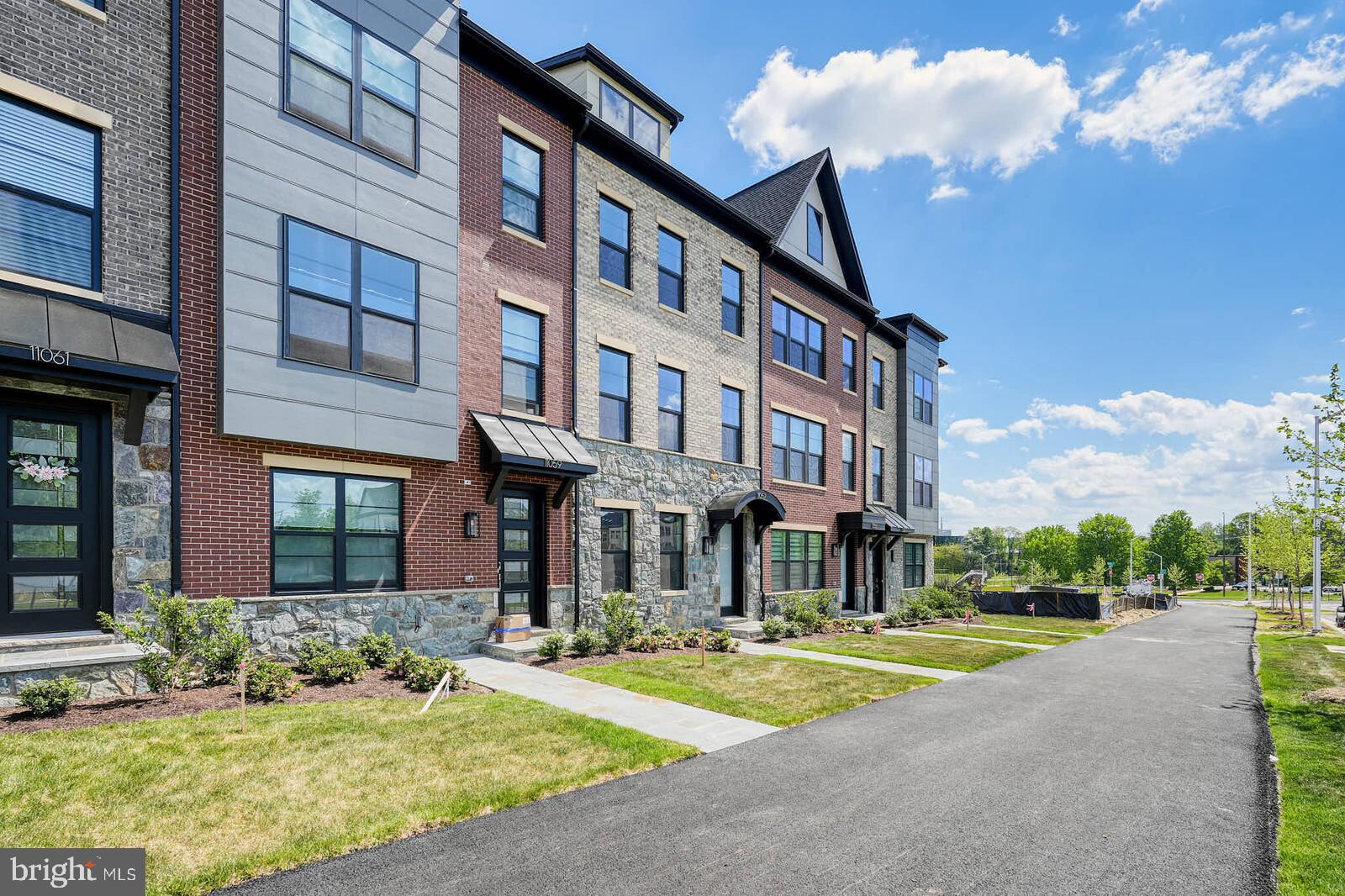 THE GROVE - Residential Lease