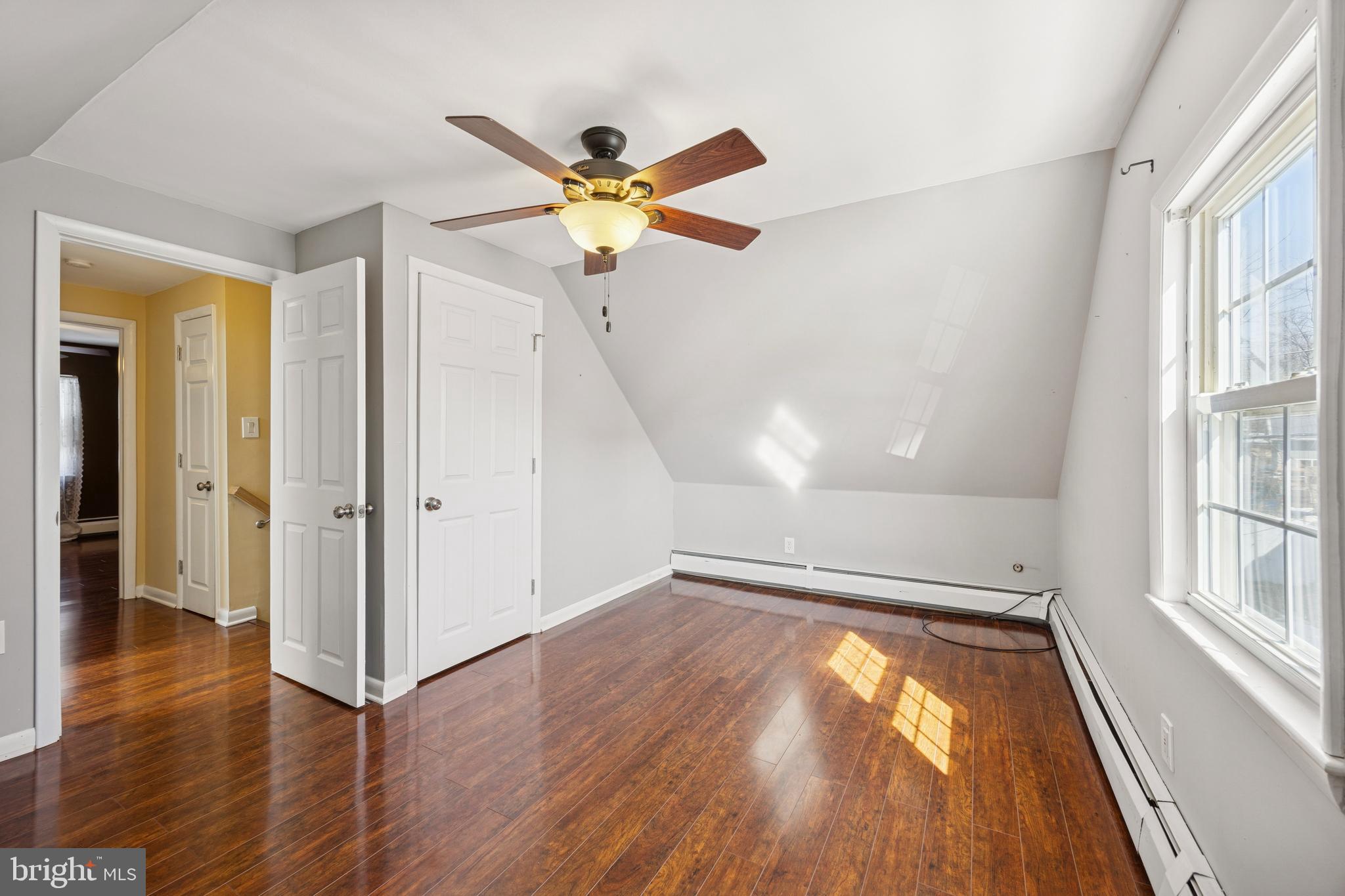 INDIAN CREEK - Residential