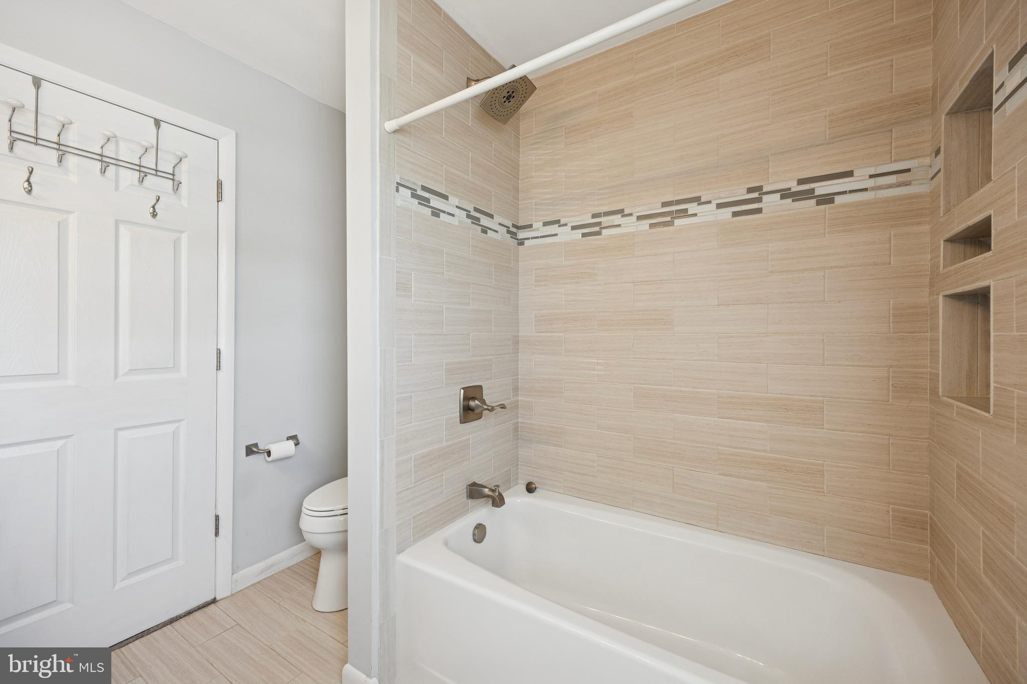 INDIAN CREEK - Residential