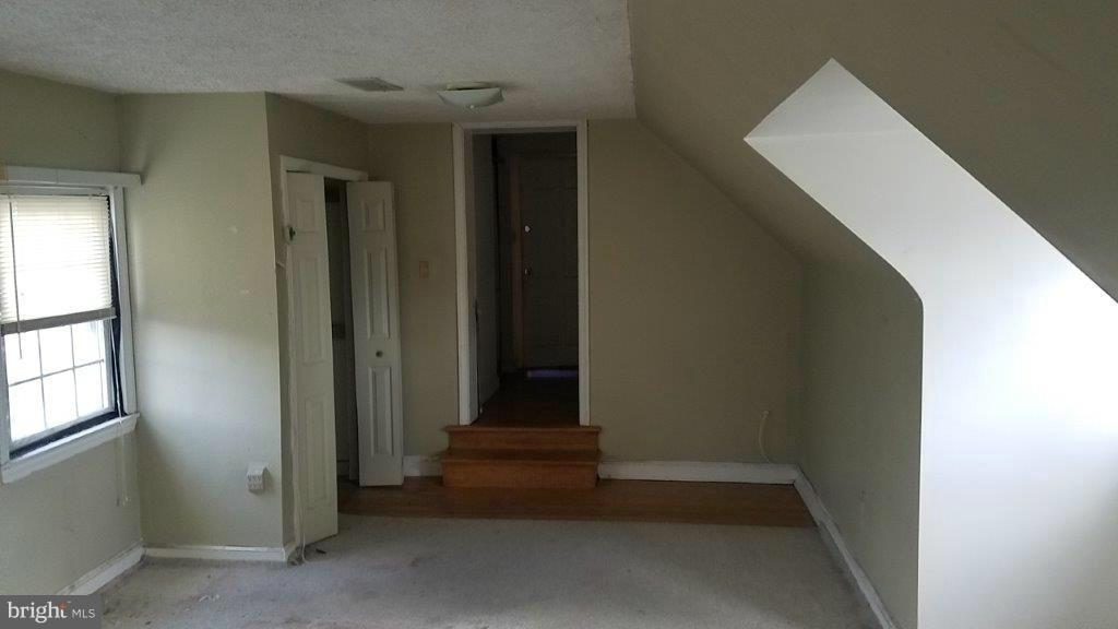 CLINTON - Residential