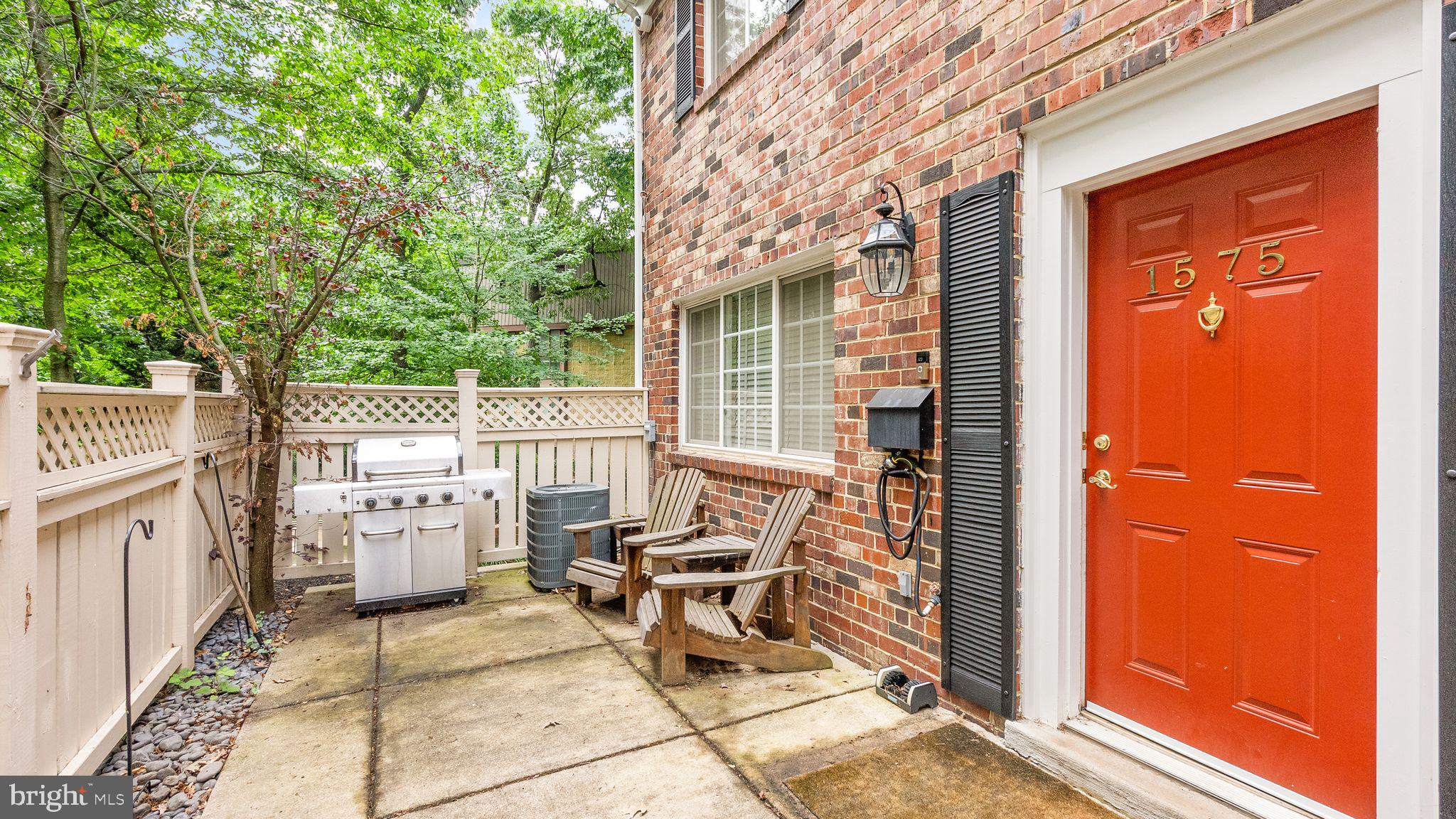 PARKSIDE AT ALEXANDRIA - Residential