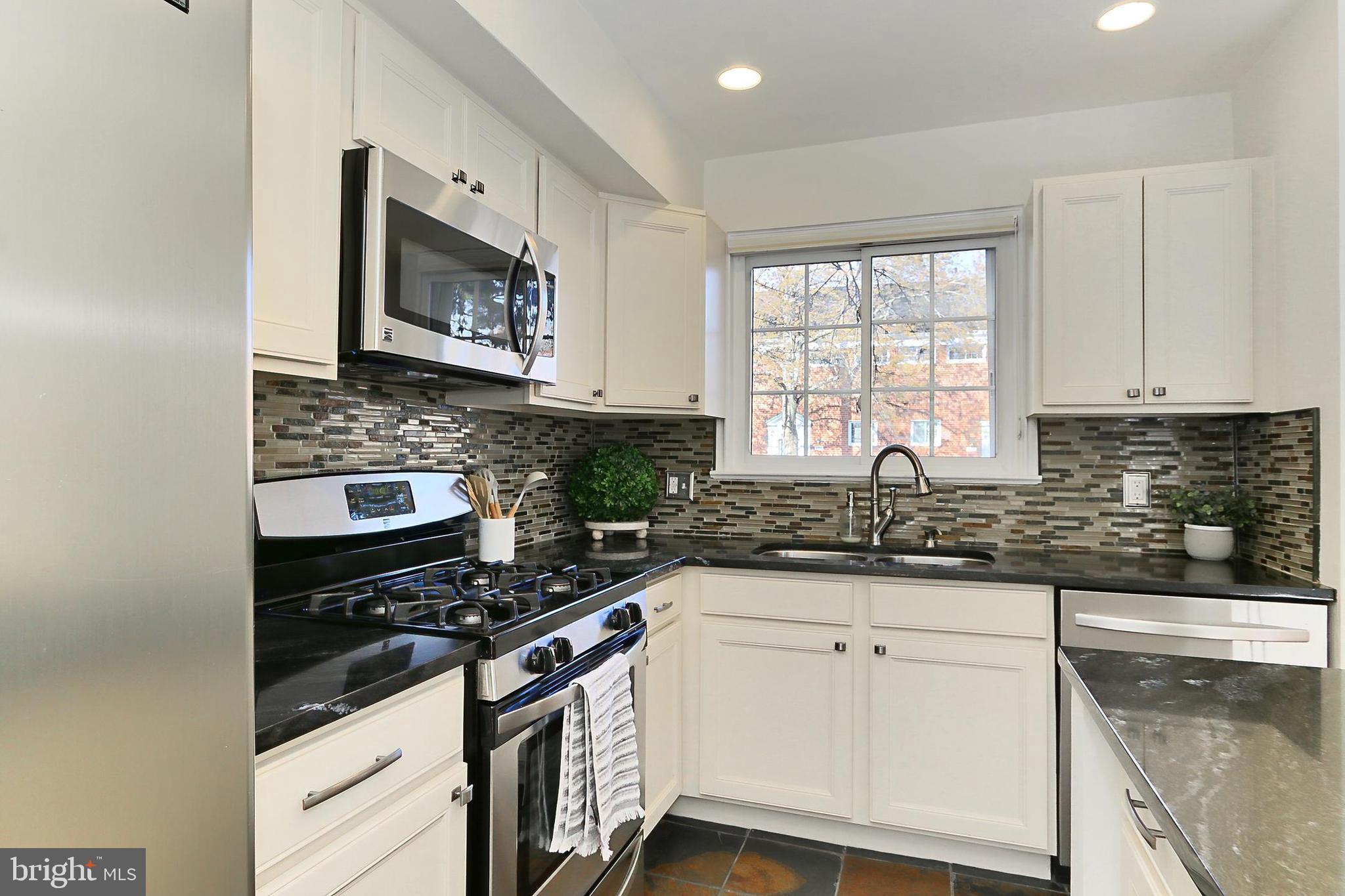 PARK FAIRFAX - Residential