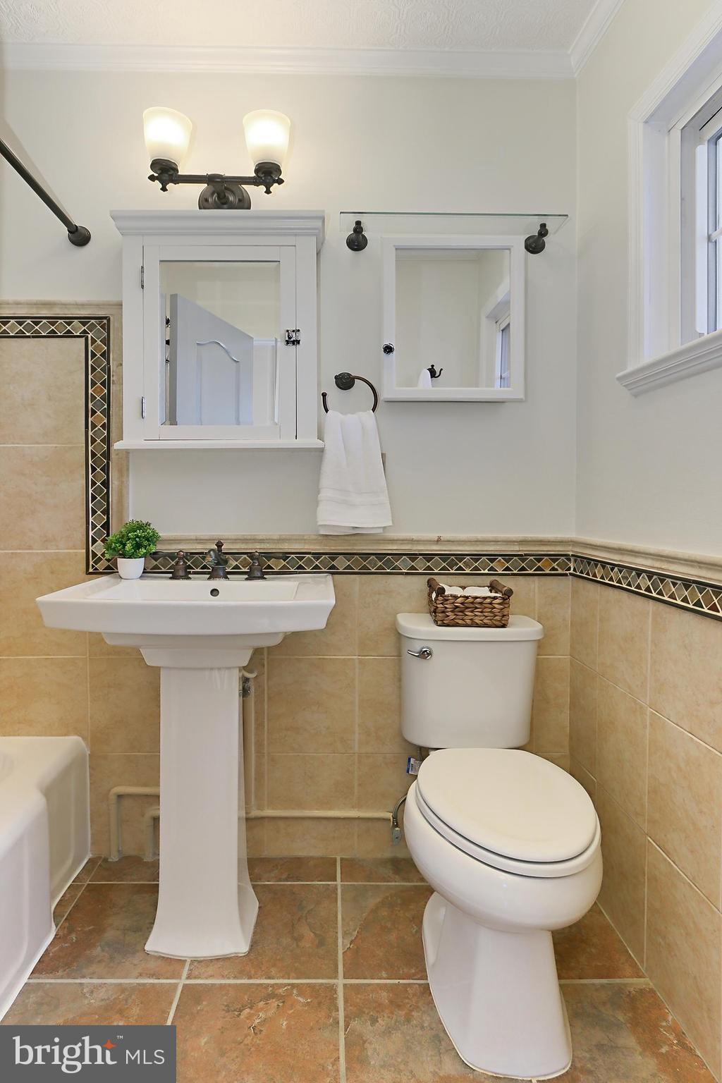 PARK FAIRFAX - Residential