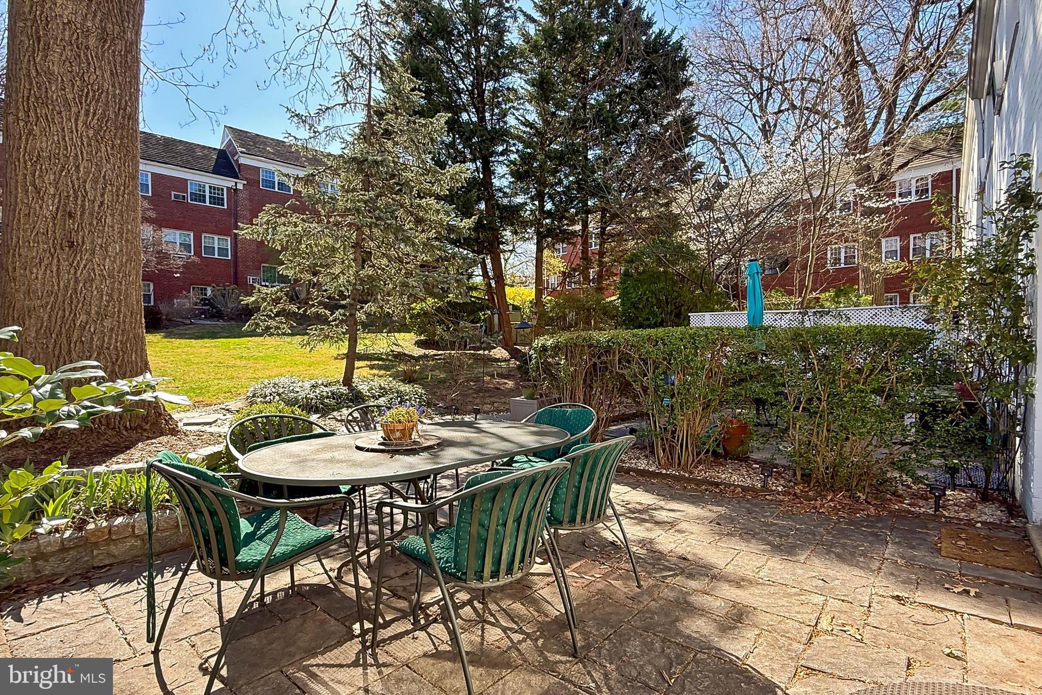 PARK FAIRFAX - Residential