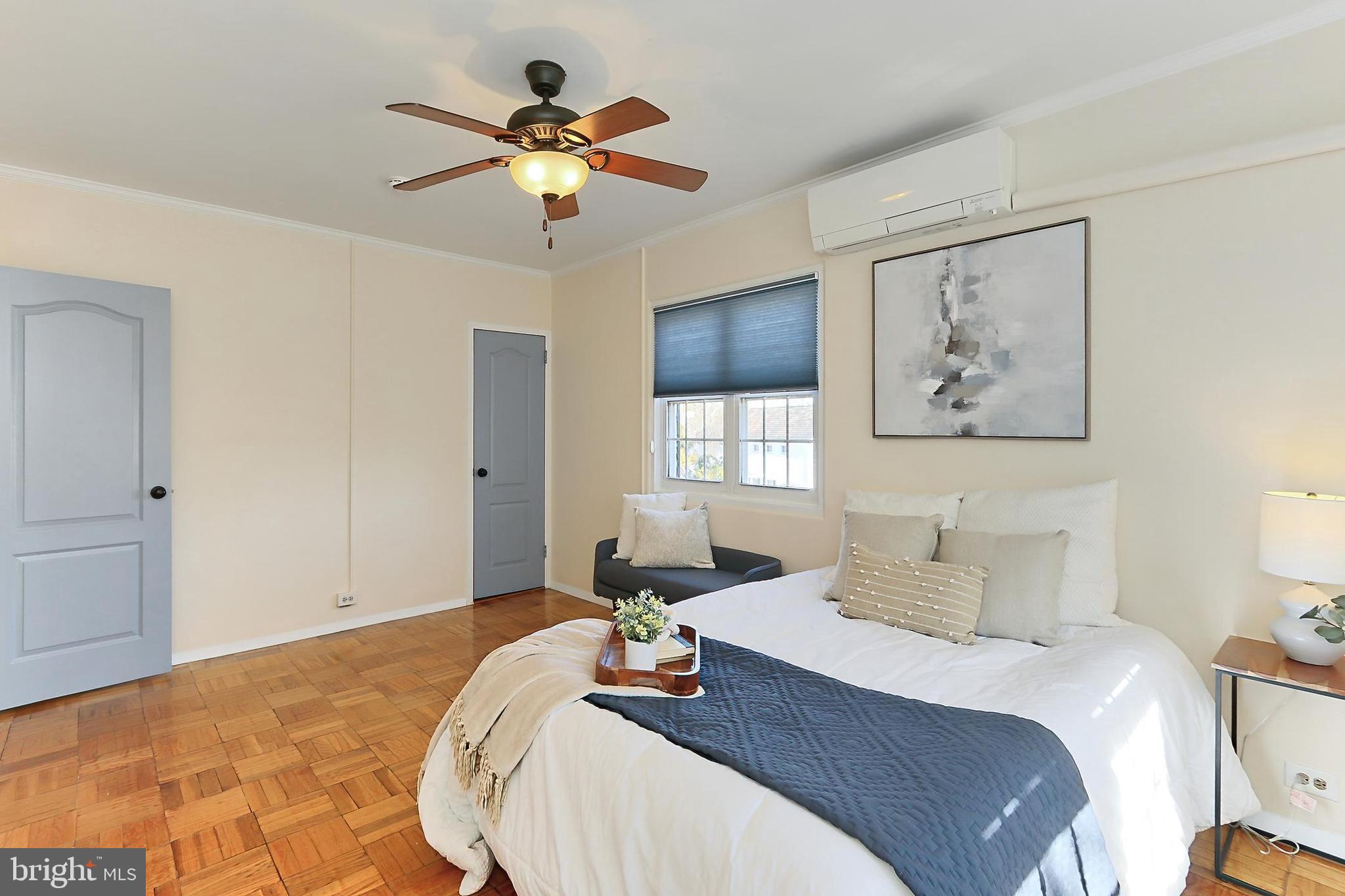 PARK FAIRFAX - Residential