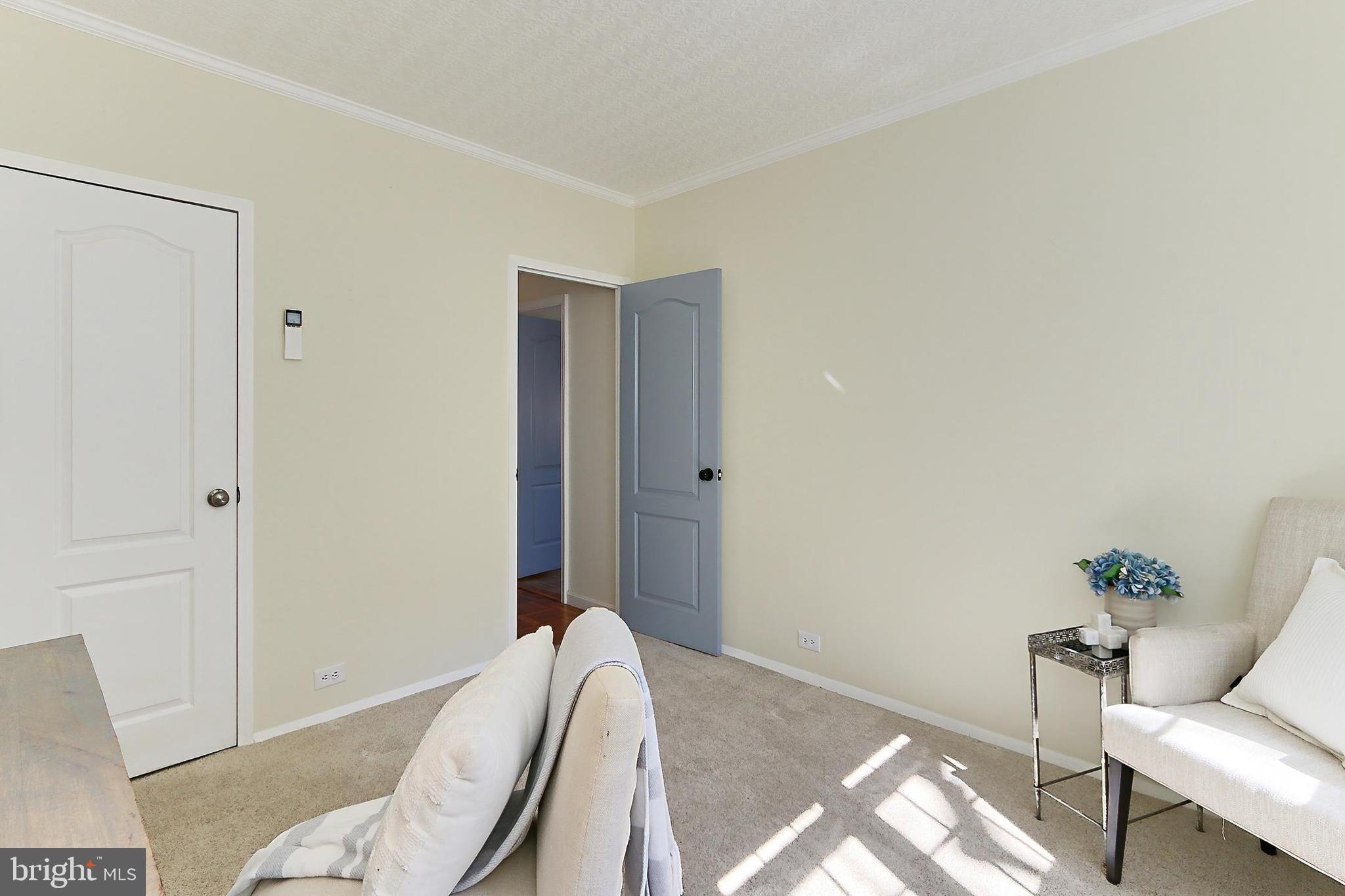 PARK FAIRFAX - Residential