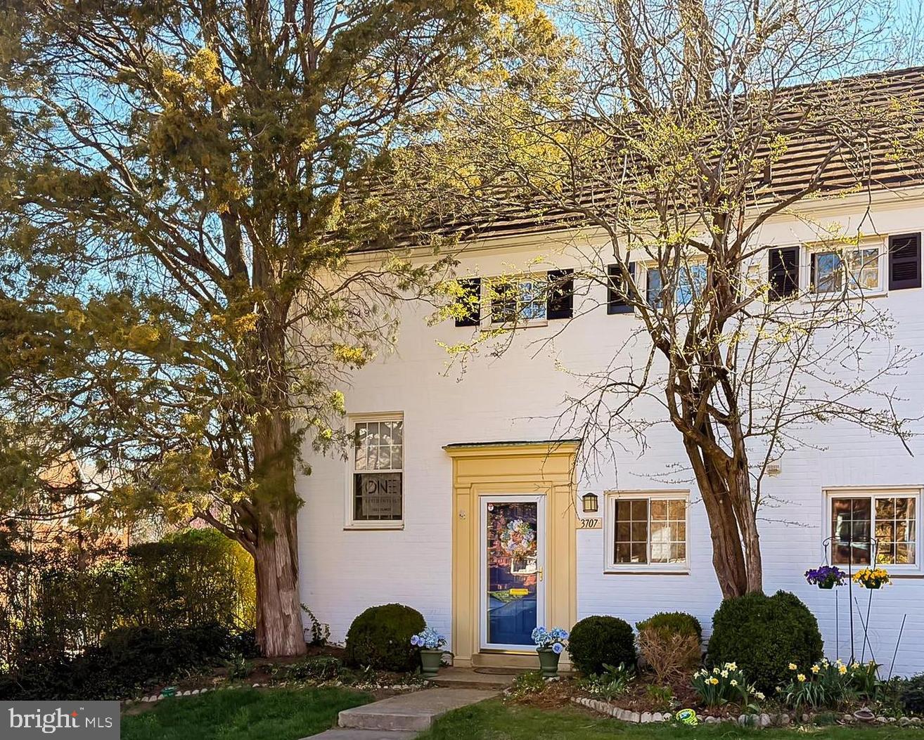 PARK FAIRFAX - Residential