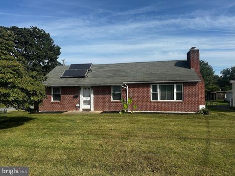 Photo of 505 Donegal Springs Road, MOUNT JOY, PA 17552 (MLS # PALA2077210)