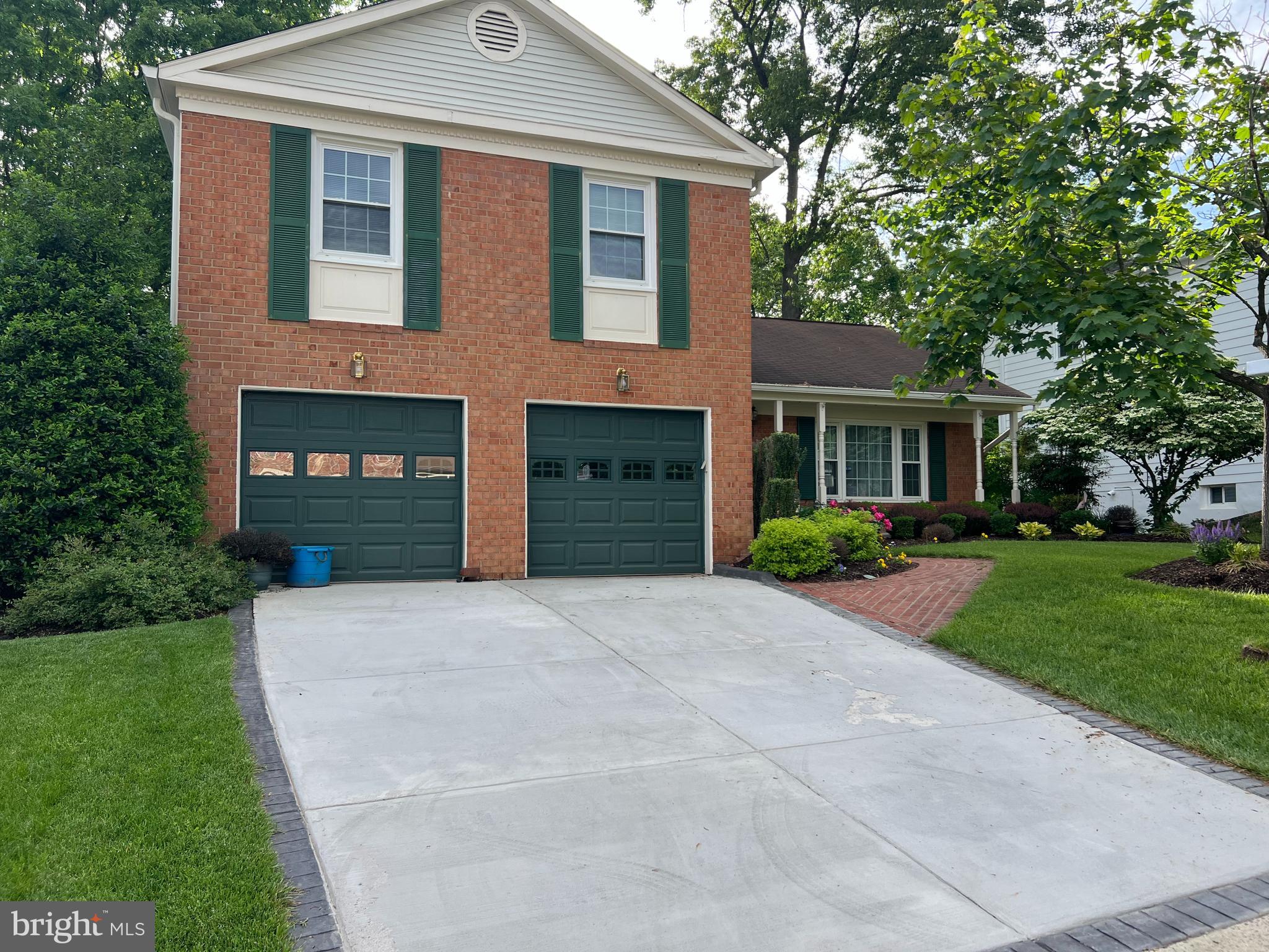 7006 MAPLE TREE LANE