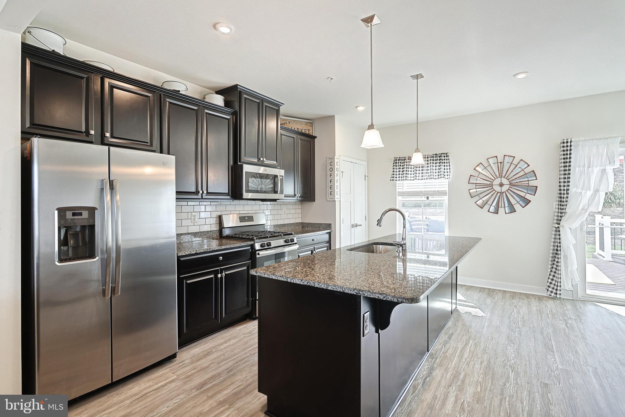 REGENTS GLEN TOWNHOME - Residential