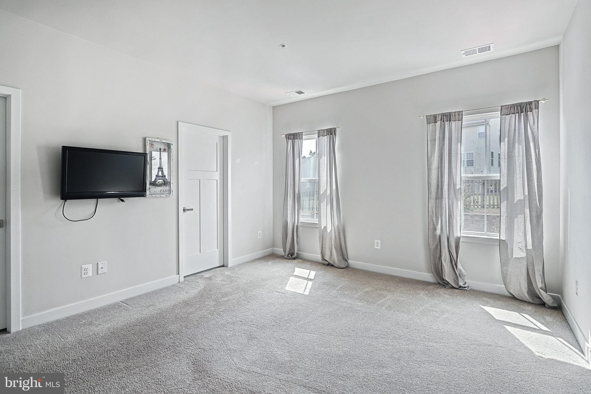 REGENTS GLEN TOWNHOME - Residential