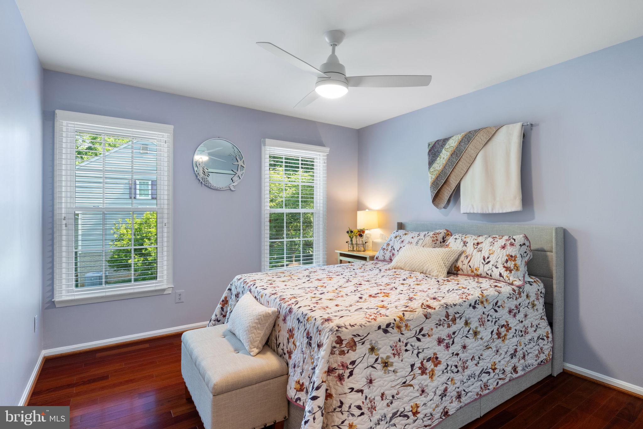 SIGNAL HILL - Residential