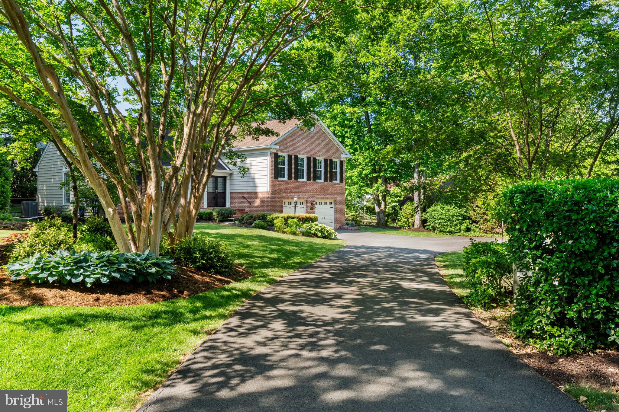 SIGNAL HILL - Residential