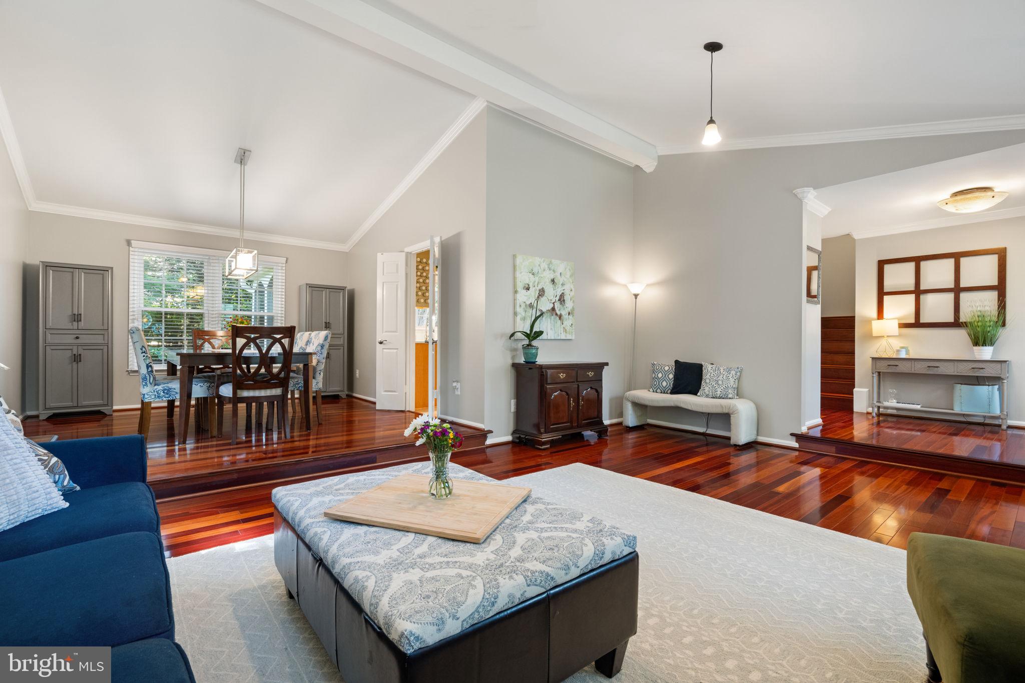 SIGNAL HILL - Residential