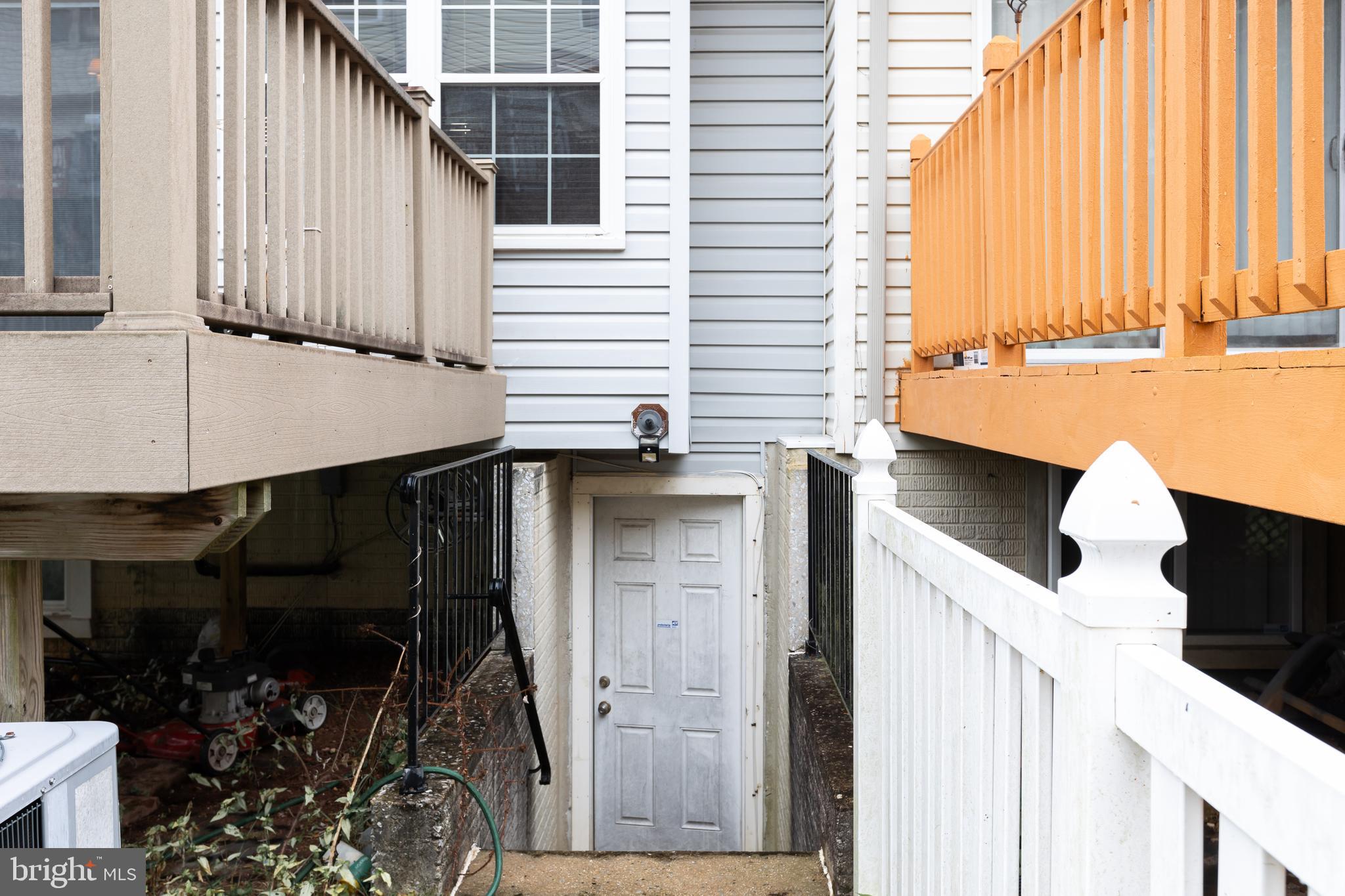 OAKHURST - Residential Lease