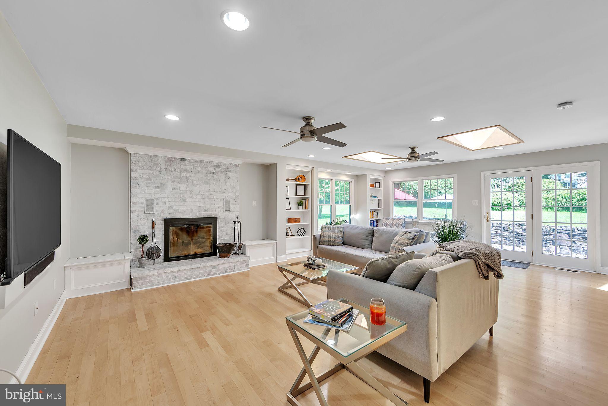 111 GLENNANN DRIVE