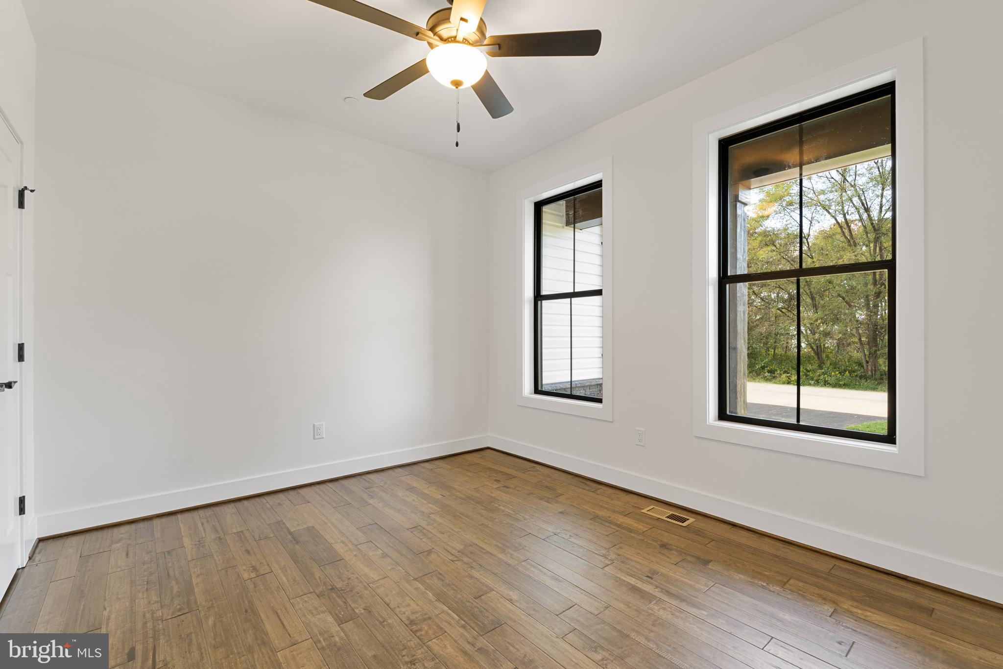 CLIFFTON ON THE POTOMAC - Residential