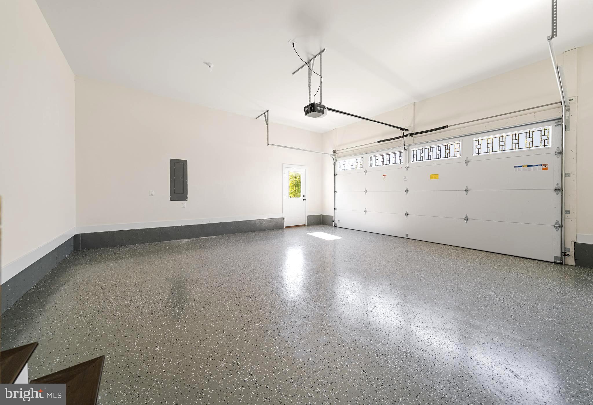 CLIFFTON ON THE POTOMAC - Residential