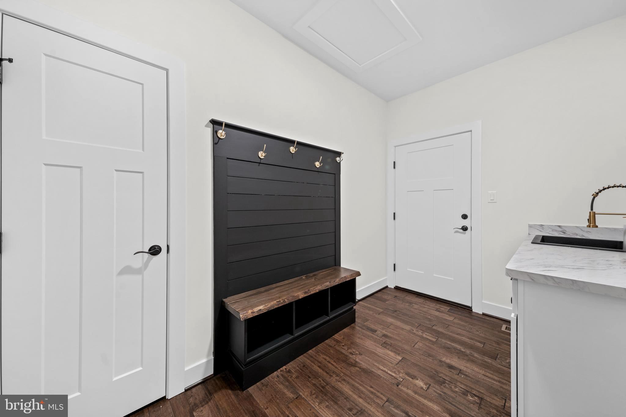 CLIFFTON ON THE POTOMAC - Residential