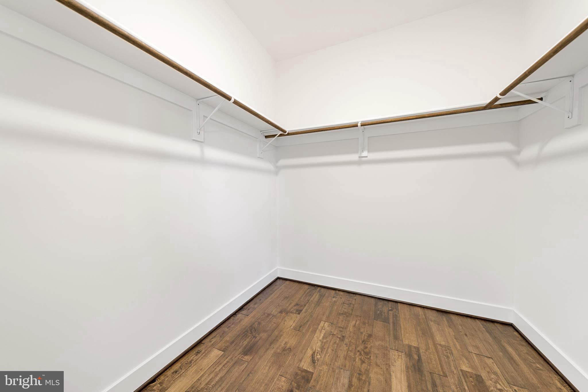 CLIFFTON ON THE POTOMAC - Residential