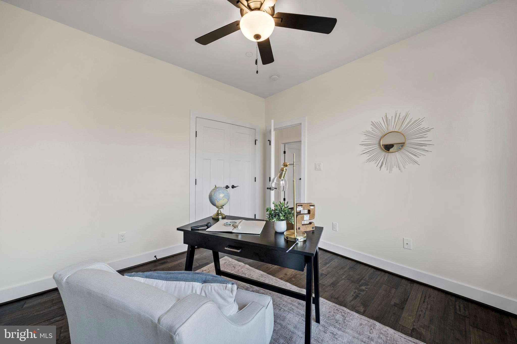 CLIFFTON ON THE POTOMAC - Residential